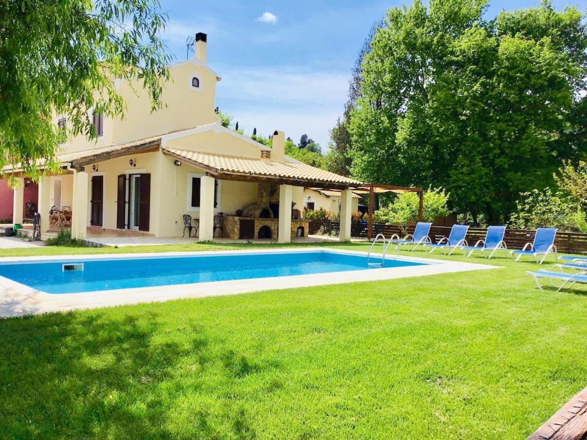 Chloe With Private Heated Pool *